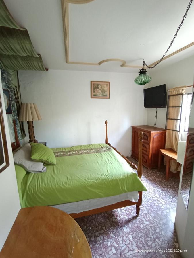 Hotel Posada Spa Antigua Casa Hogar 태스코 데 알라르콘 외부 사진