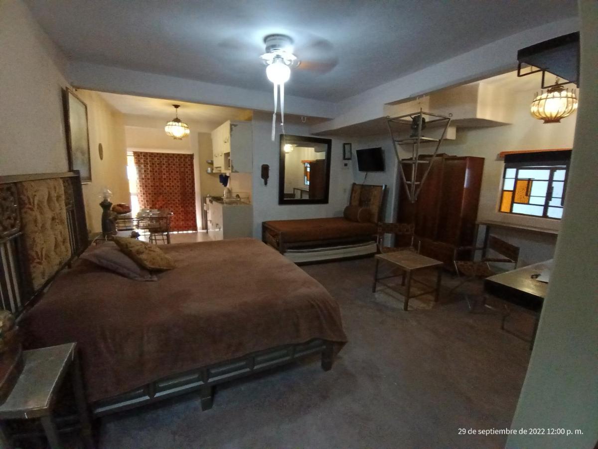 Hotel Posada Spa Antigua Casa Hogar 태스코 데 알라르콘 외부 사진