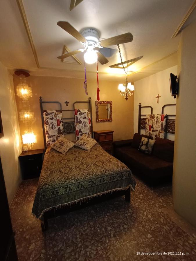 Hotel Posada Spa Antigua Casa Hogar 태스코 데 알라르콘 외부 사진