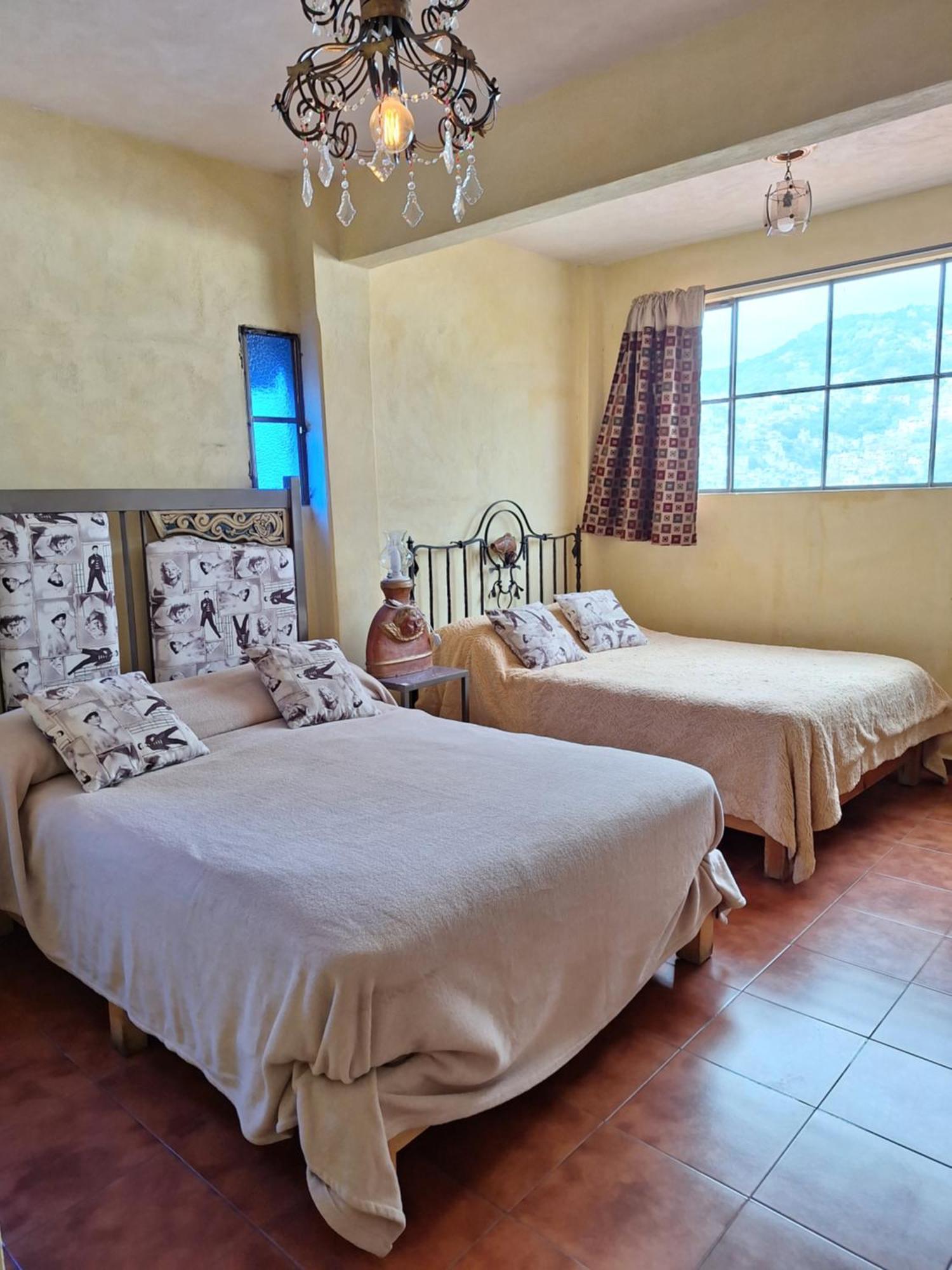 Hotel Posada Spa Antigua Casa Hogar 태스코 데 알라르콘 외부 사진