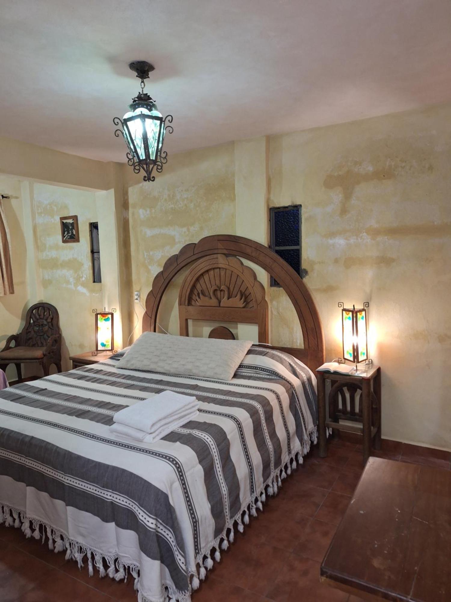 Hotel Posada Spa Antigua Casa Hogar 태스코 데 알라르콘 외부 사진